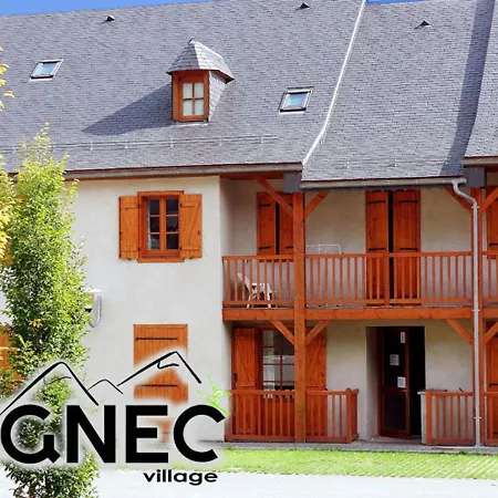 2 Pieces Pour 6 Personnes Avec Piscine A Vignec, Proche Saint-lary-soulan - Fr-1-504-101