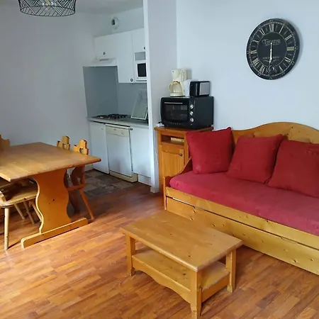 2 Pieces Pour 6 Personnes Avec Piscine A Vignec, Proche Saint-lary-soulan - Fr-1-504-101 Apartment